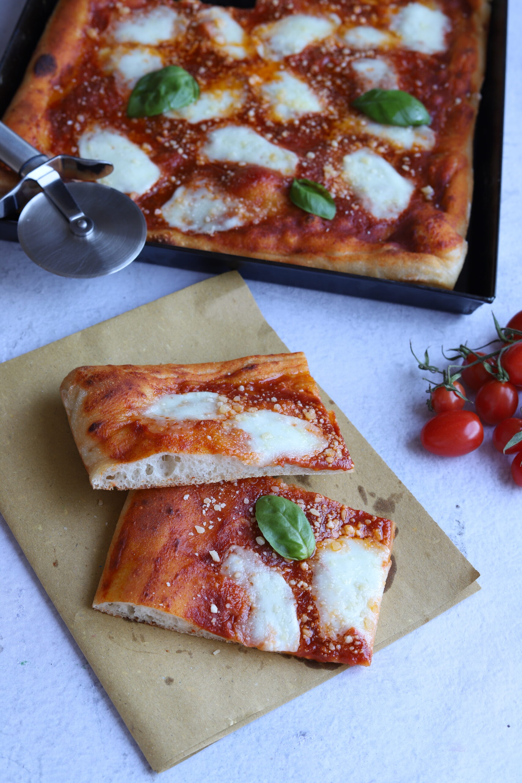 Pizza in teglia in 3 ore 🍕🔥 Ingredienti per una teglia (30x40) e mez